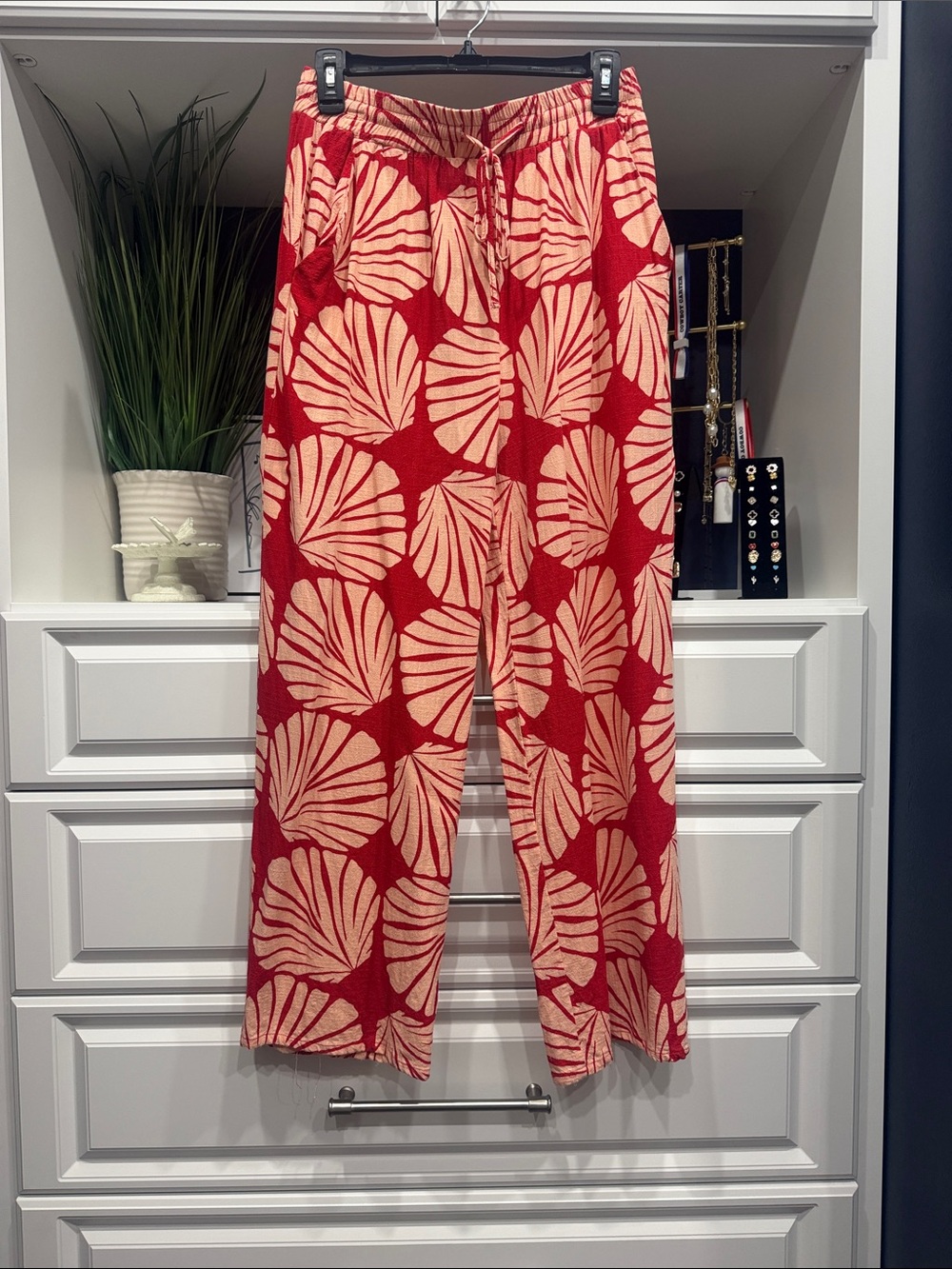 Paper Heart Red Shell Print Wide-leg pants SZ L